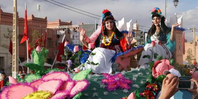woemn pick the flowers rose fetival